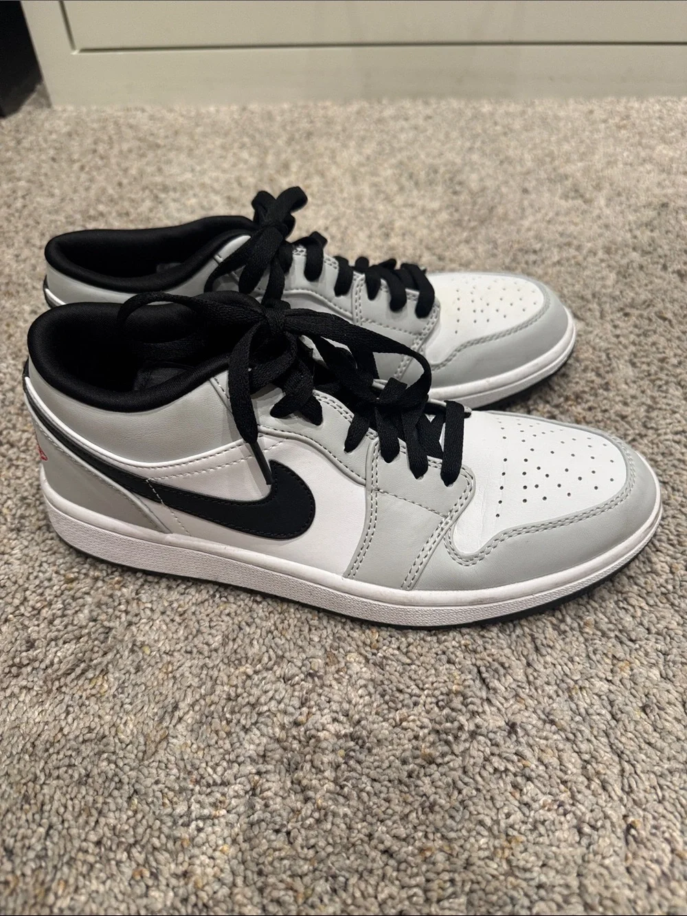Jordan Low-Top Sneakers in Light Gray, White and Black